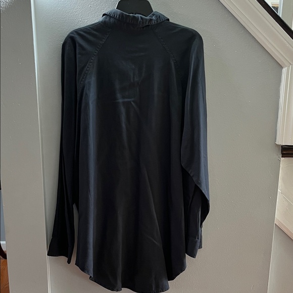 Universal Thread Men's Casual Button Down Shirt - Picture 4 of 7